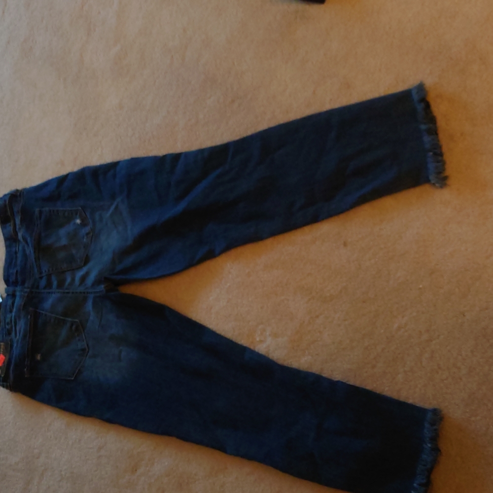 Distressed jeans - Picture 5 of 6